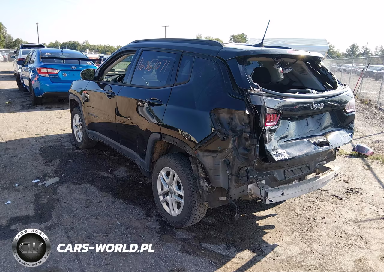 2018 Jeep Compass Sport 4X4 VIN:3C4NJDAB9JT350600 - 3