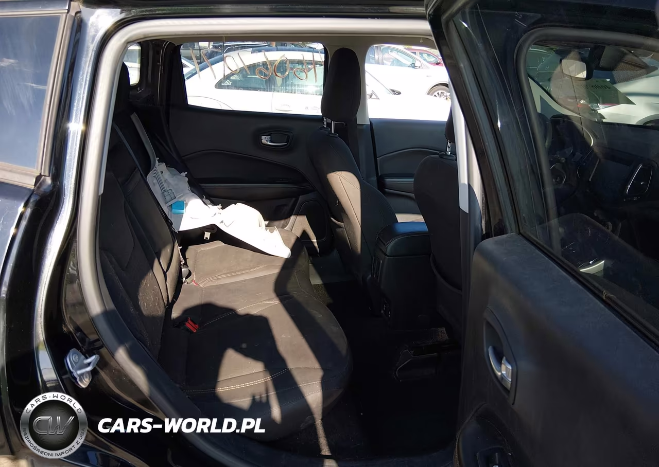 2018 Jeep Compass Sport 4X4 VIN:3C4NJDAB9JT350600 - 8