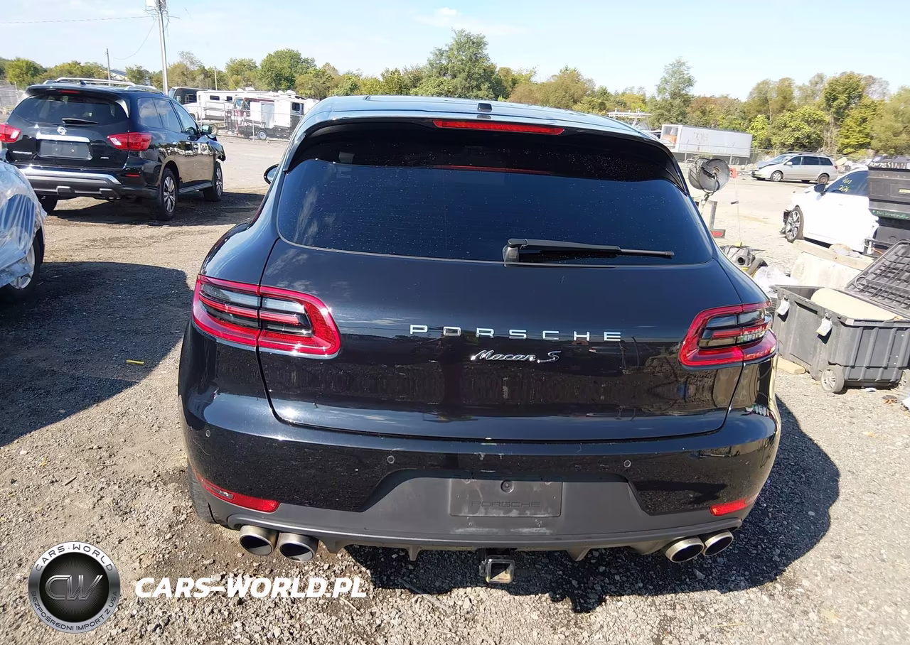 2015 Porsche Macan S VIN:WP1AB2A59FLB60176 - 16