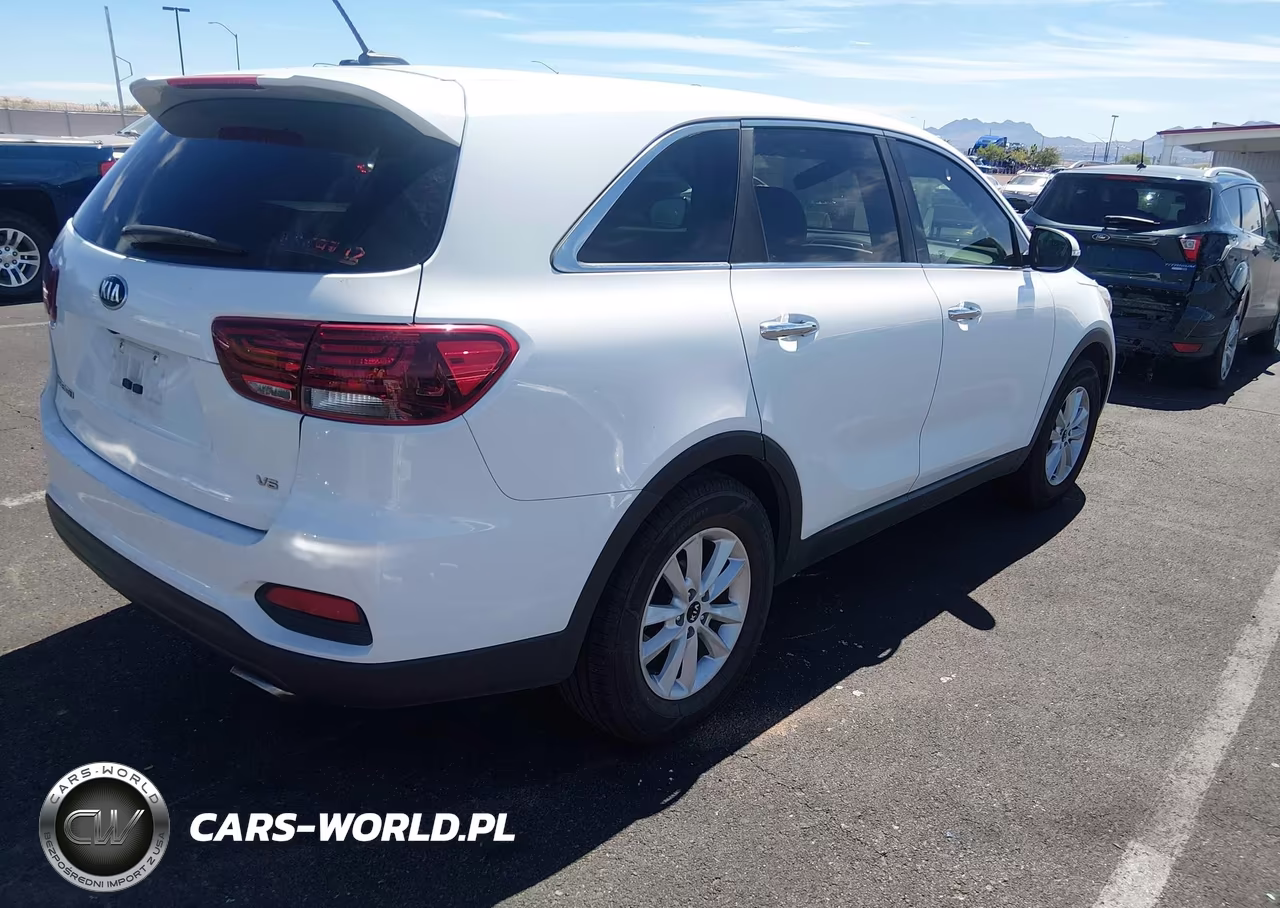 2019 Kia Sorento 3.3L Lx VIN:5XYPG4A5XKG491153 - 4