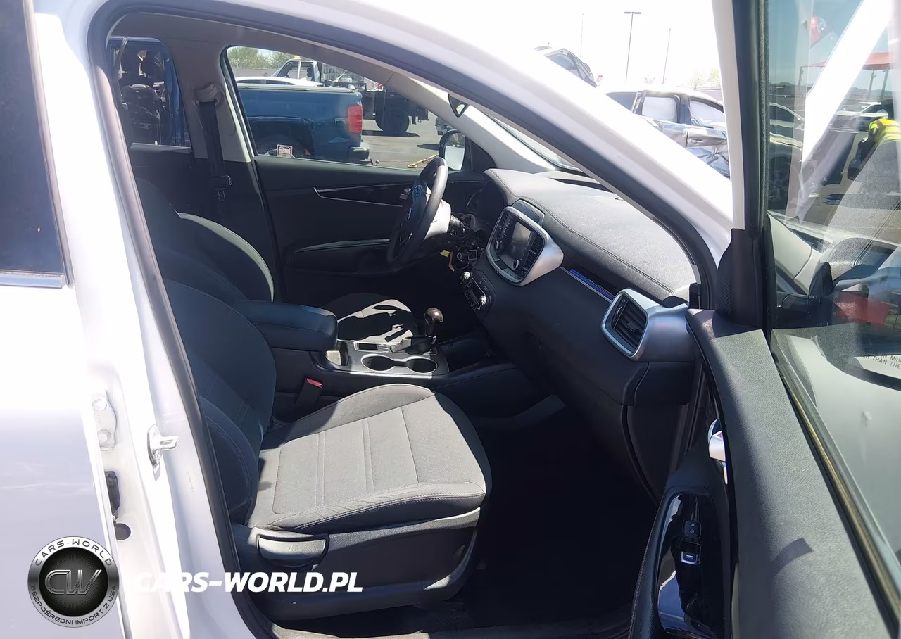 2019 Kia Sorento 3.3L Lx VIN:5XYPG4A5XKG491153 - 5
