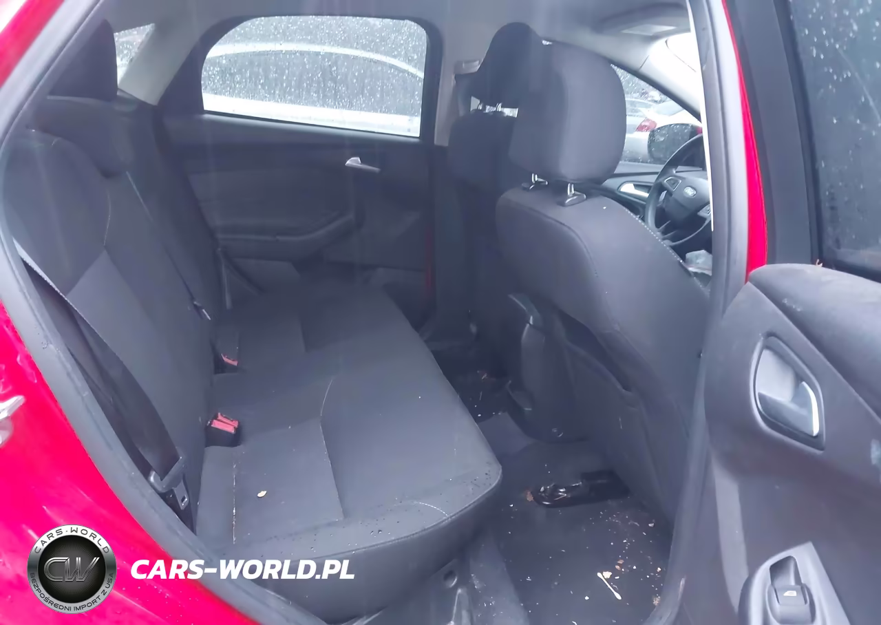 2016 Ford Focus Se VIN:1FADP3F29GL212143 - 8
