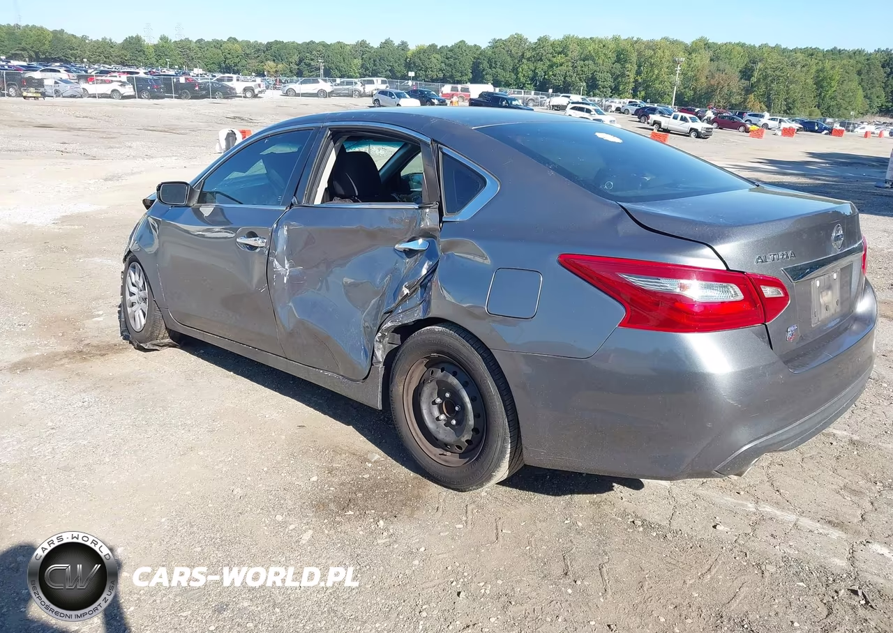 2018 Nissan Altima 2.5 S VIN:1N4AL3AP4JC102030 - 3