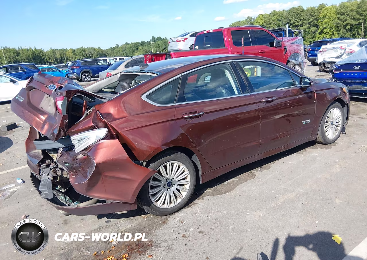 2016 Ford Fusion Energi Se Luxury VIN:3FA6P0PU2GR324369 - 4