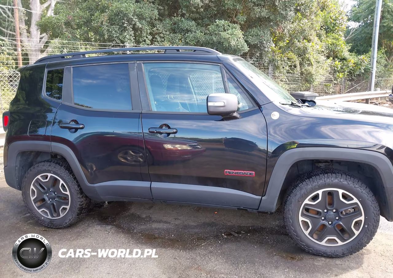 2017 Jeep Renegade Trailhawk 4X4 VIN:ZACCJBCB8HPF26692 - 13