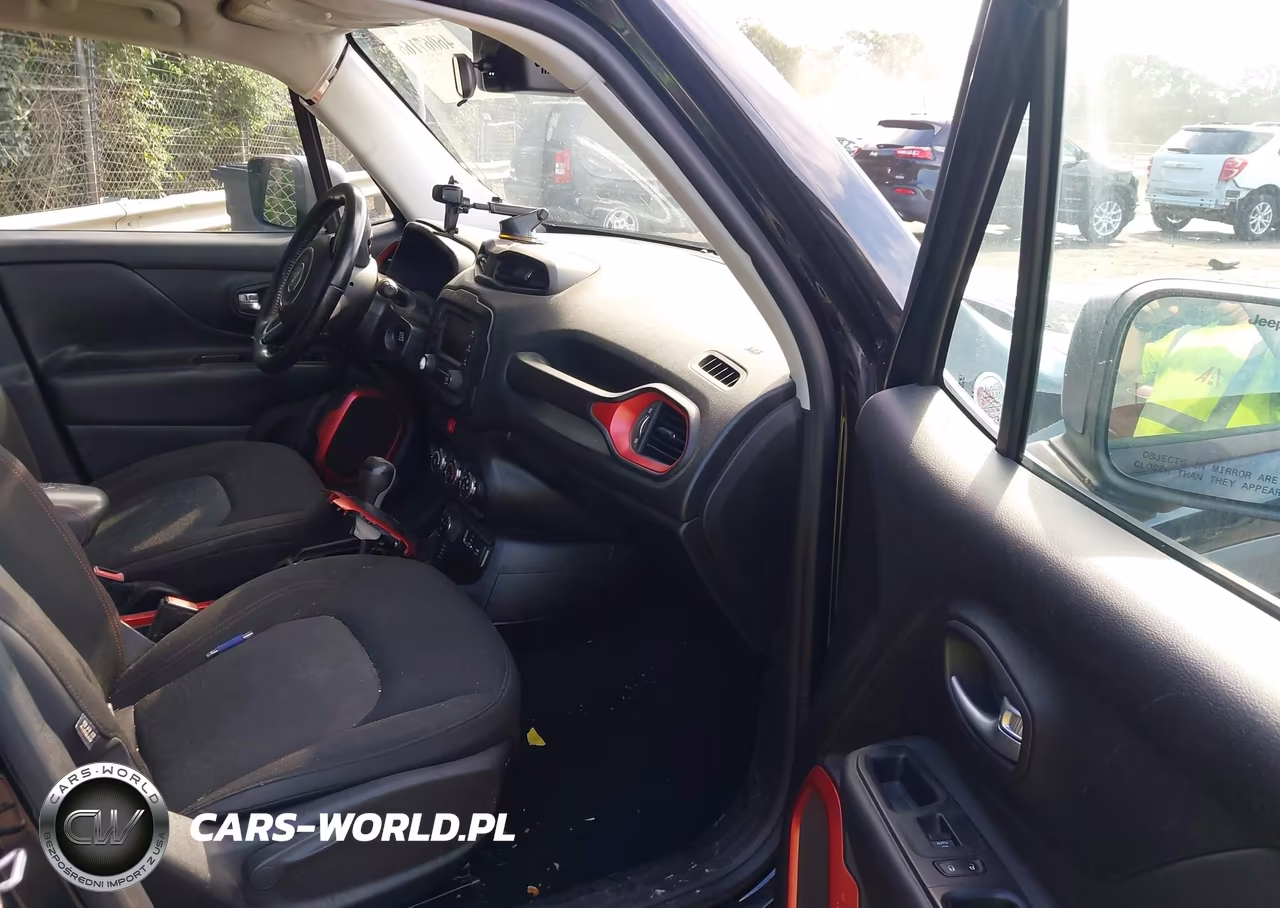 2017 Jeep Renegade Trailhawk 4X4 VIN:ZACCJBCB8HPF26692 - 5