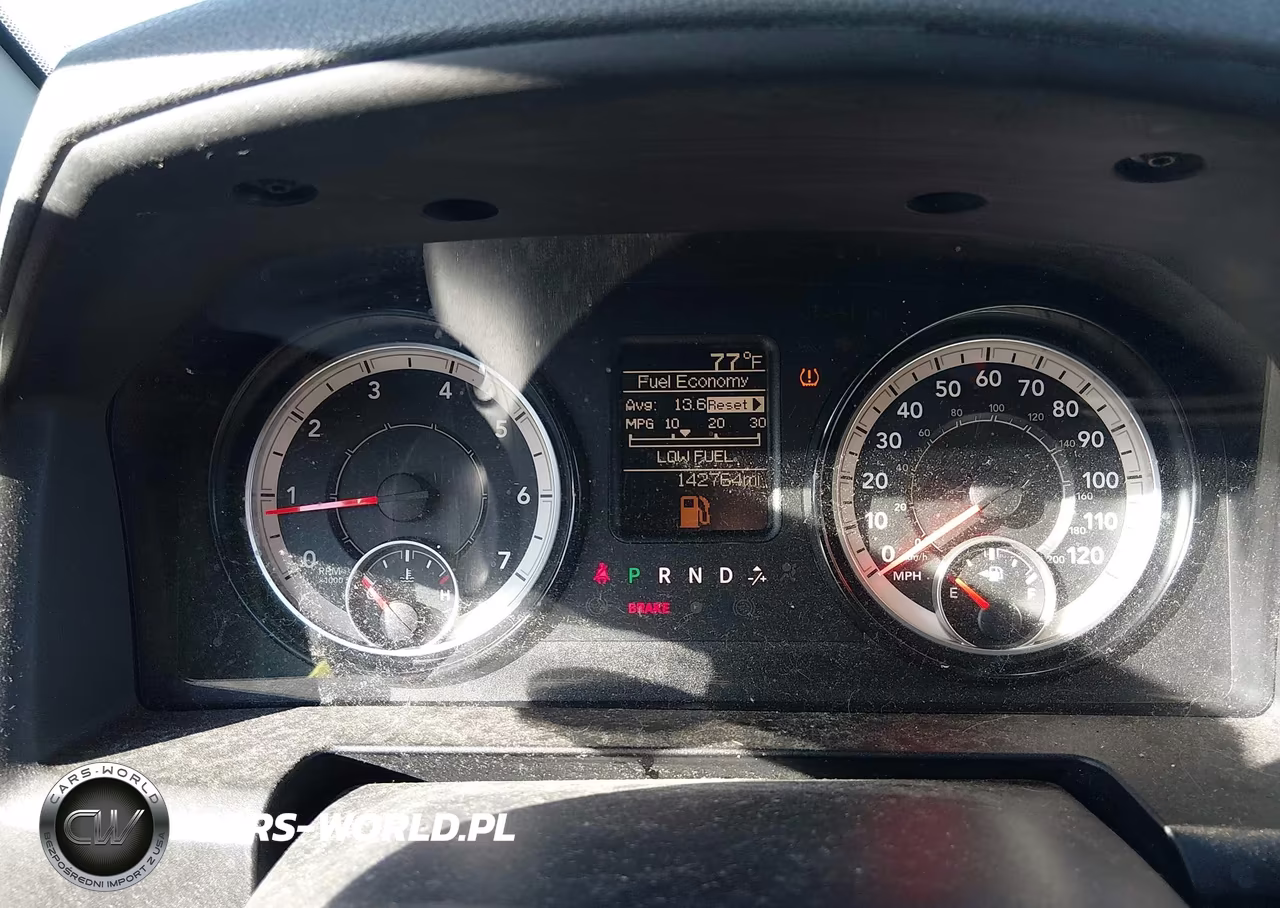 2017 Ram 1500 Express 4X4 6'4 Box VIN:1C6RR7FG7HS601438 - 7