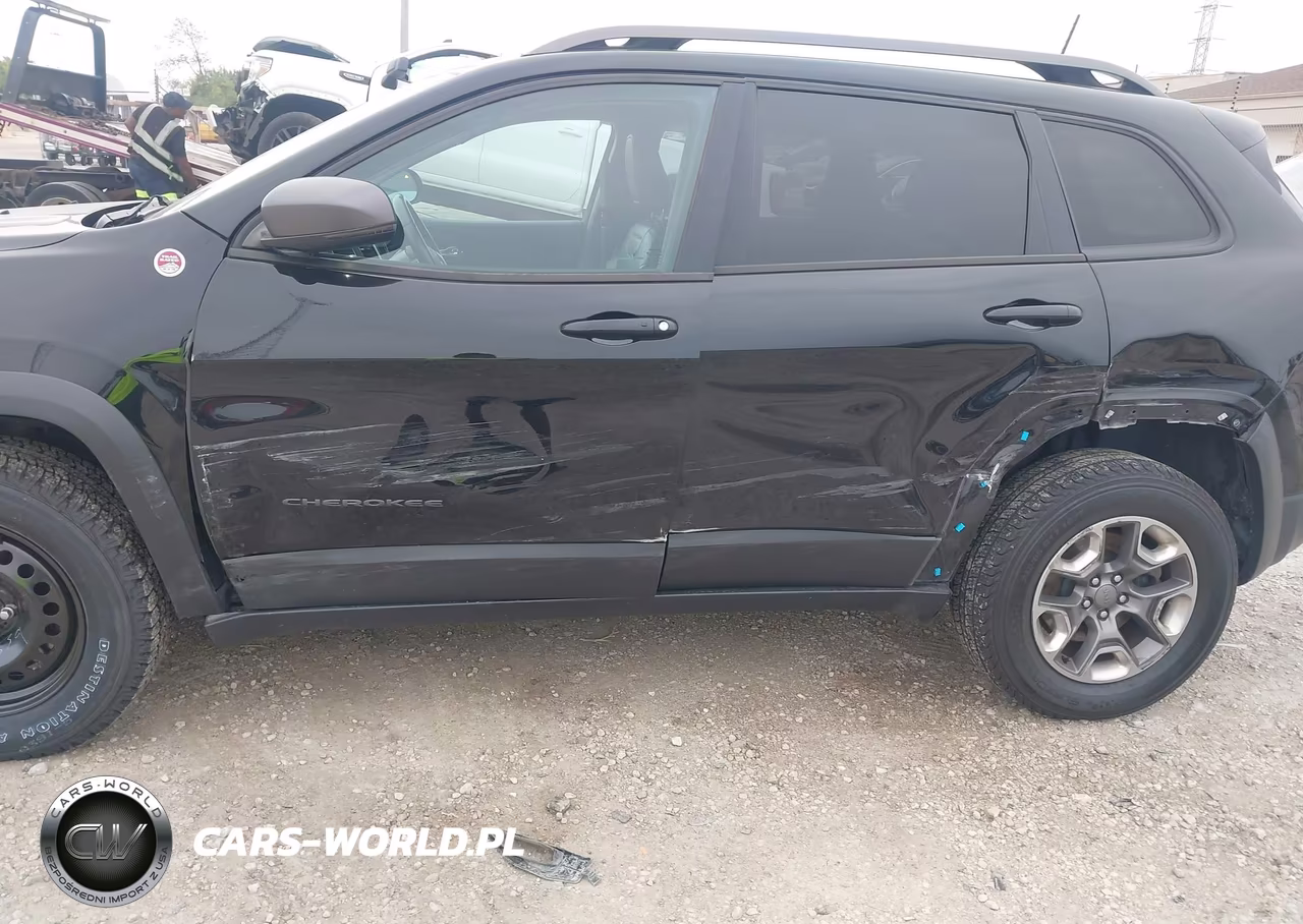 2019 Jeep Cherokee Trailhawk 4X4 VIN:1C4PJMBX7KD313975 - 6