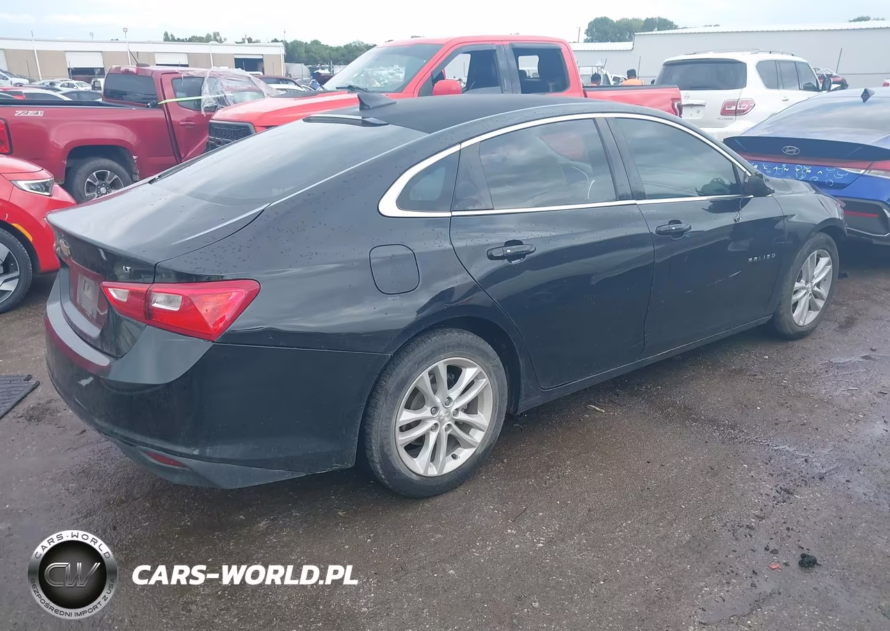 2017 Chevrolet Malibu Lt VIN:1G1ZE5ST7HF145051 - 4