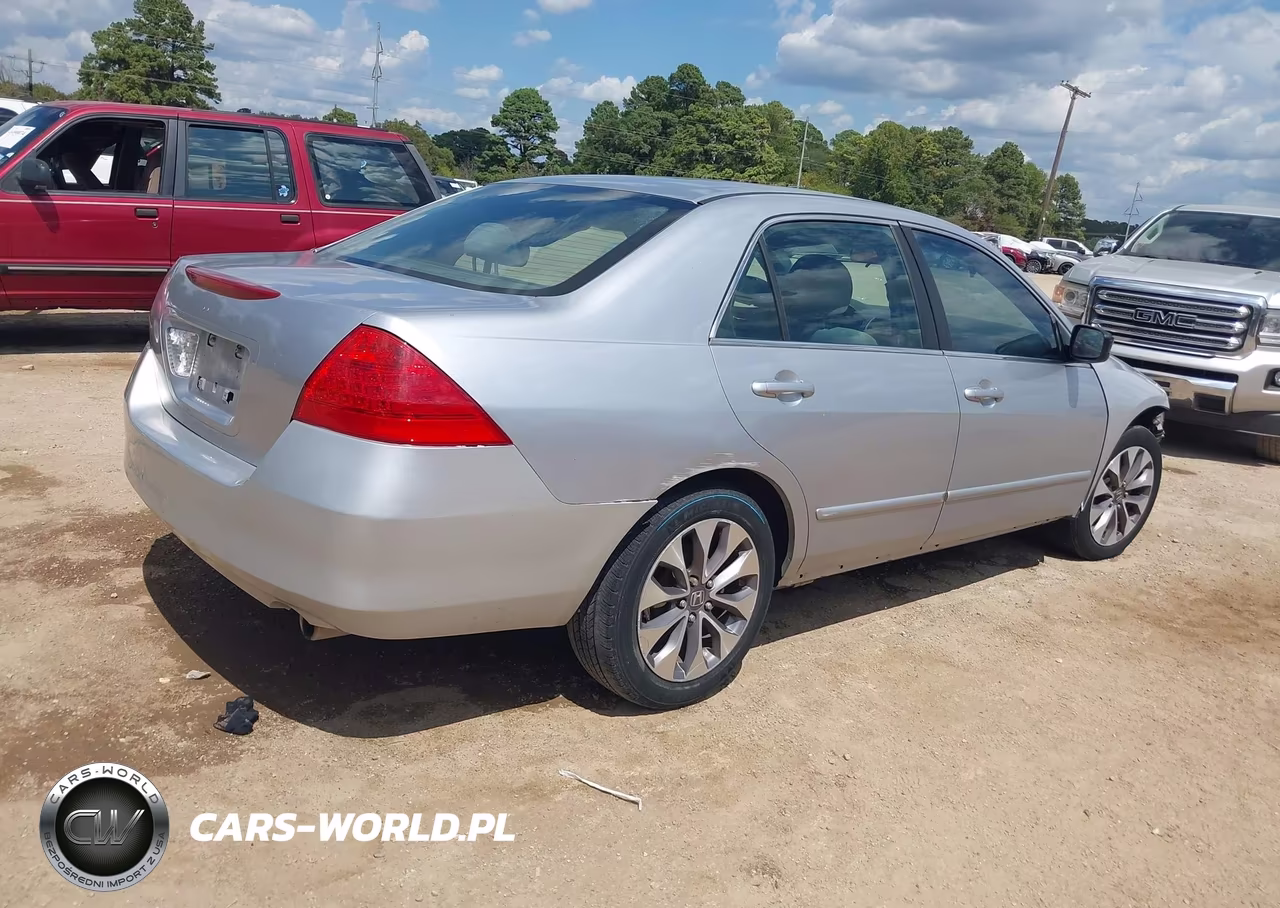 2007 Honda Accord 2.4 Lx VIN:3HGCM56487G708108 - 4