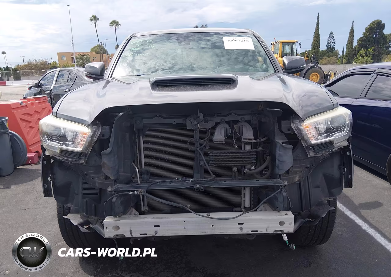 2018 Toyota Tacoma Trd Sport VIN:3TMBZ5DN4JM015925 - 13