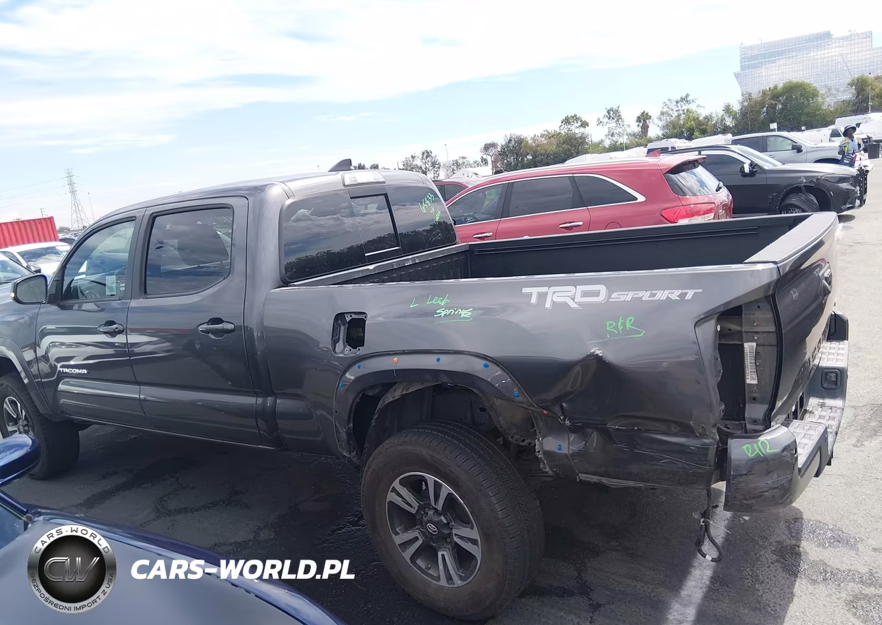 2018 Toyota Tacoma Trd Sport VIN:3TMBZ5DN4JM015925 - 15