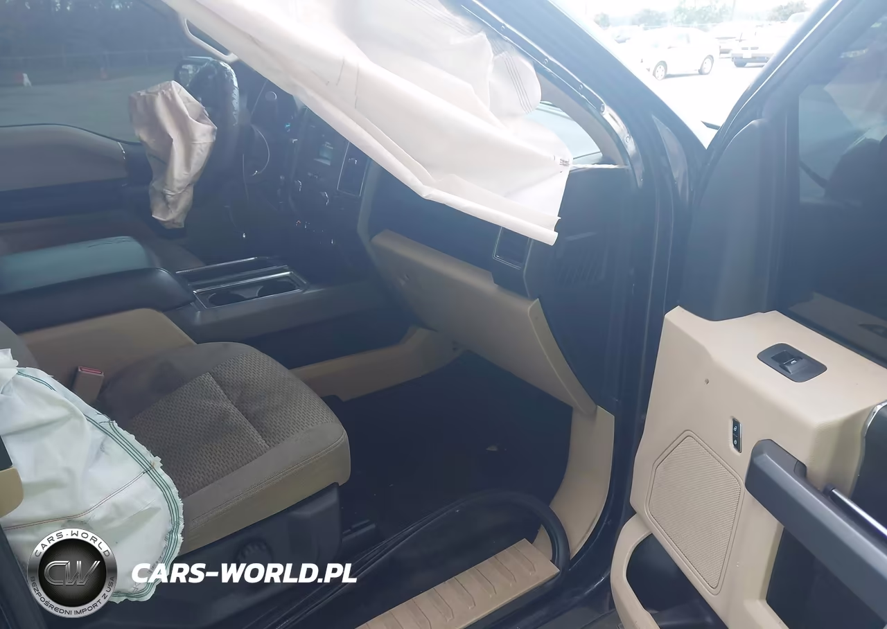 2017 Ford F-150 Xlt VIN:1FTEX1E86HKD63151 - 5