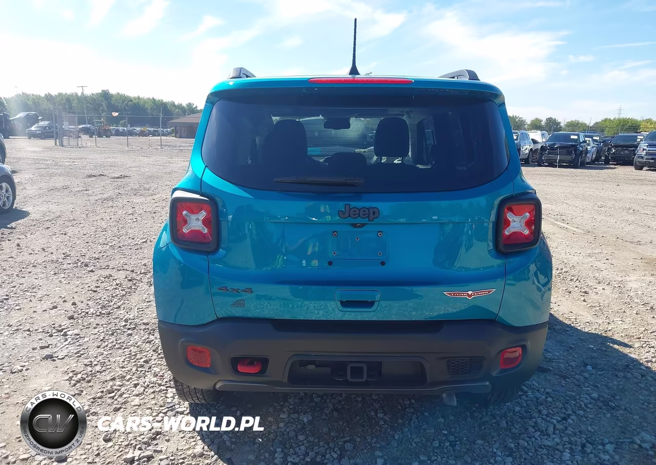 2021 Jeep Renegade Trailhawk 4X4 VIN:ZACNJDC13MPN36078 - 17