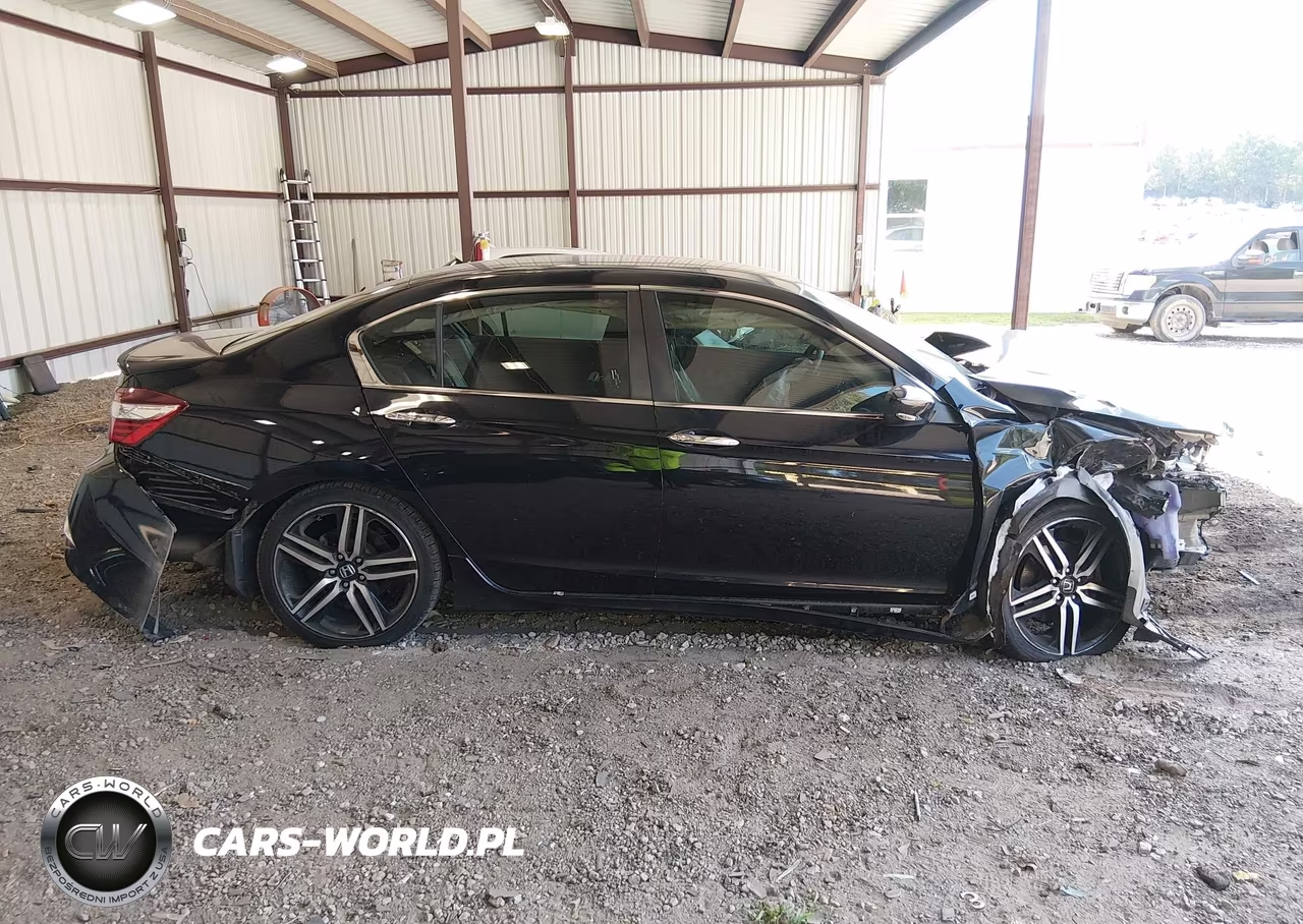 2017 Honda Accord Sport VIN:1HGCR2F59HA108366 - 14