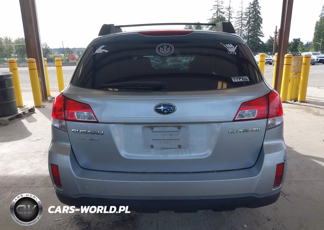 2012 Subaru Outback 2.5I Premium VIN:4S4BRBCC4C3267561 - 17