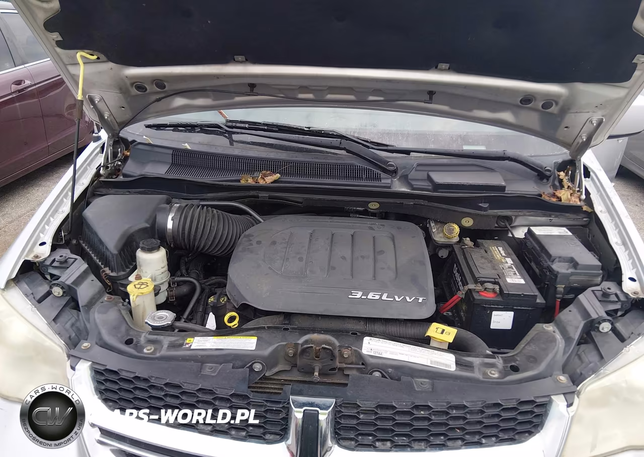 2011 Dodge Grand Caravan Crew VIN:2D4RN5DG7BR786985 - 10