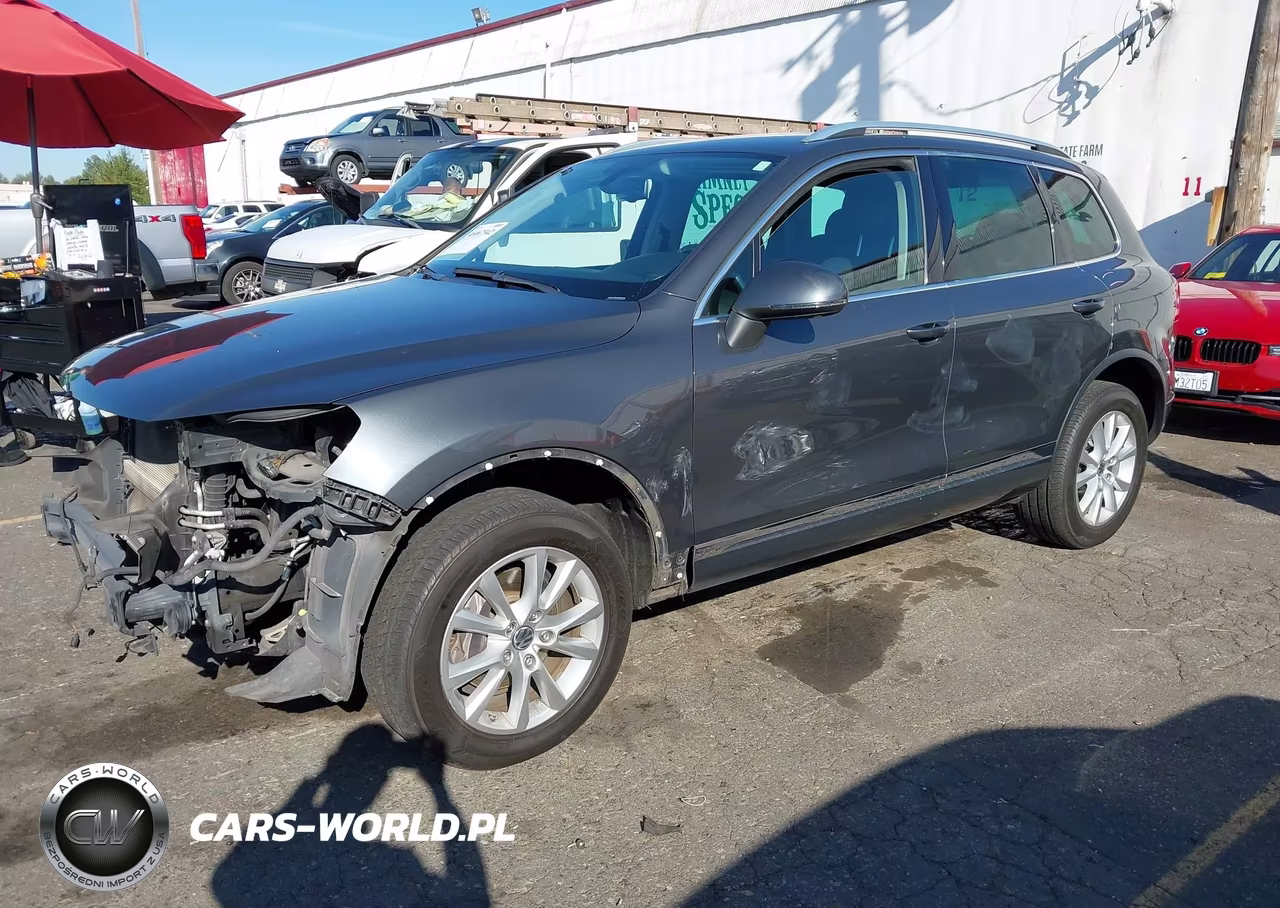 2014 Volkswagen Touareg 3.6L Sport VIN:WVGEF9BP6ED004553 - 2