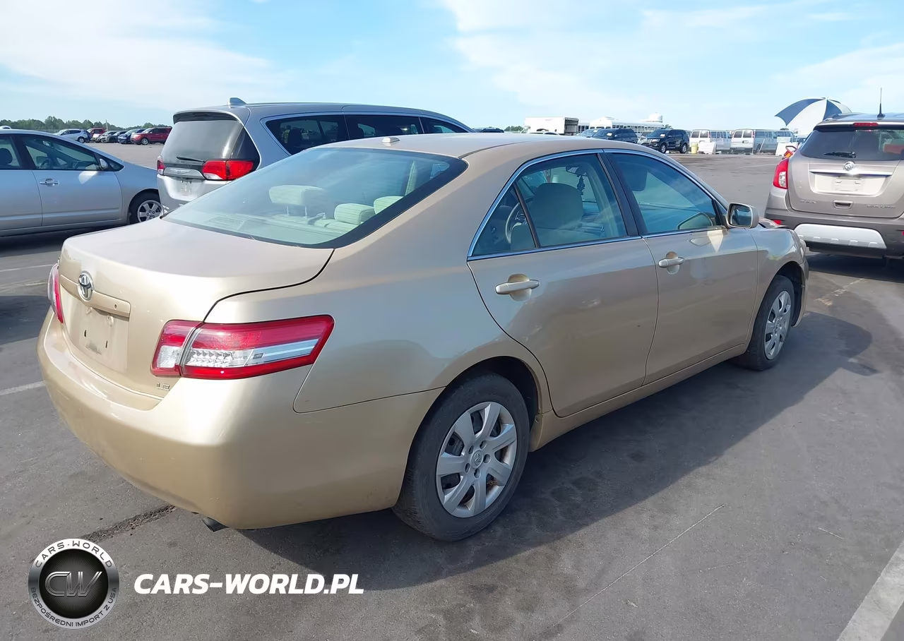 2011 Toyota Camry Le VIN:4T1BF3EK5BU132598 - 4