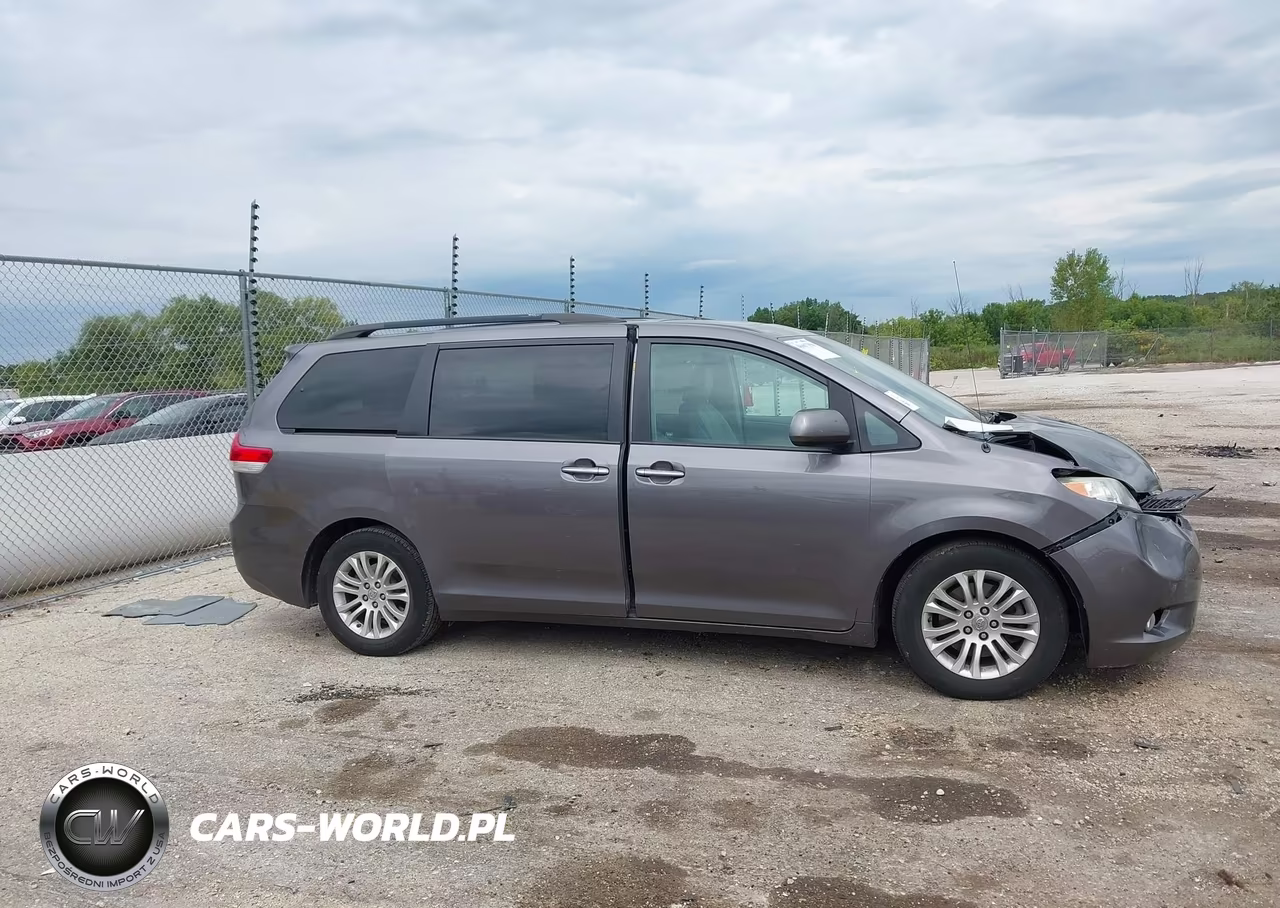 2011 Toyota Sienna Xle V6 VIN:5TDYK3DC3BS104078 - 13