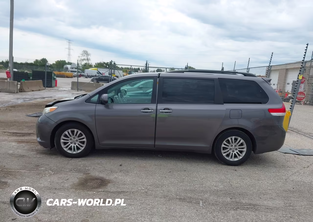 2011 Toyota Sienna Xle V6 VIN:5TDYK3DC3BS104078 - 14