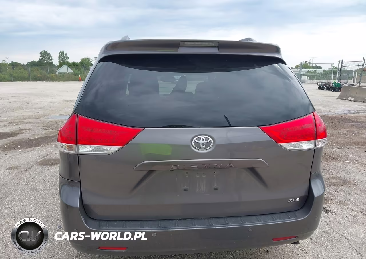 2011 Toyota Sienna Xle V6 VIN:5TDYK3DC3BS104078 - 16