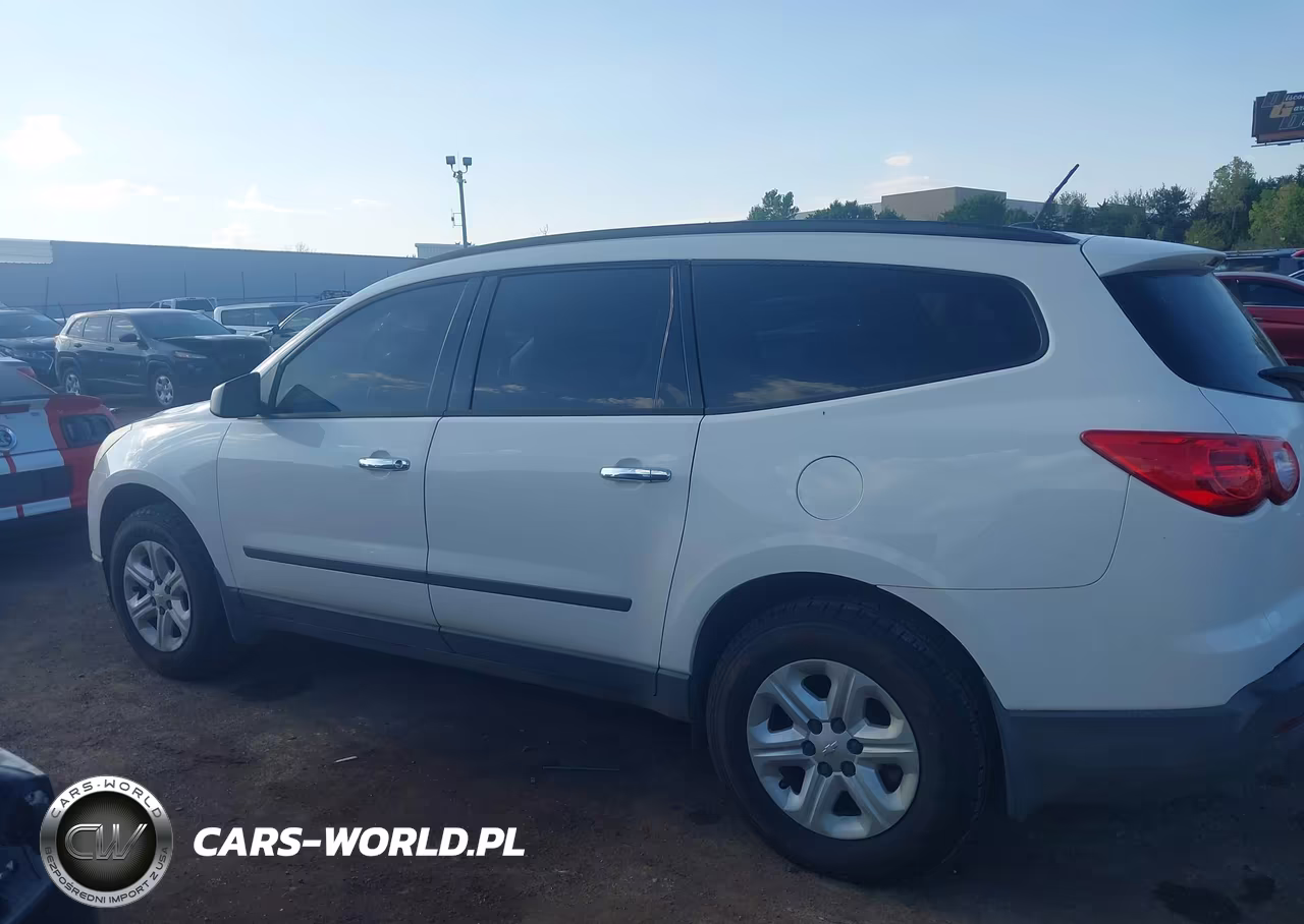 2011 Chevrolet Traverse Ls VIN:1GNKREED0BJ206947 - 15