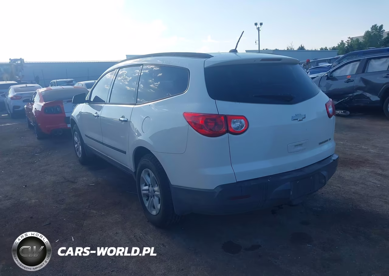 2011 Chevrolet Traverse Ls VIN:1GNKREED0BJ206947 - 3