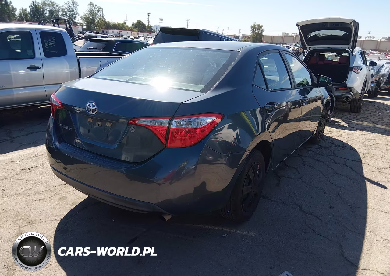2015 Toyota Corolla L VIN:5YFBURHE7FP248150 - 4