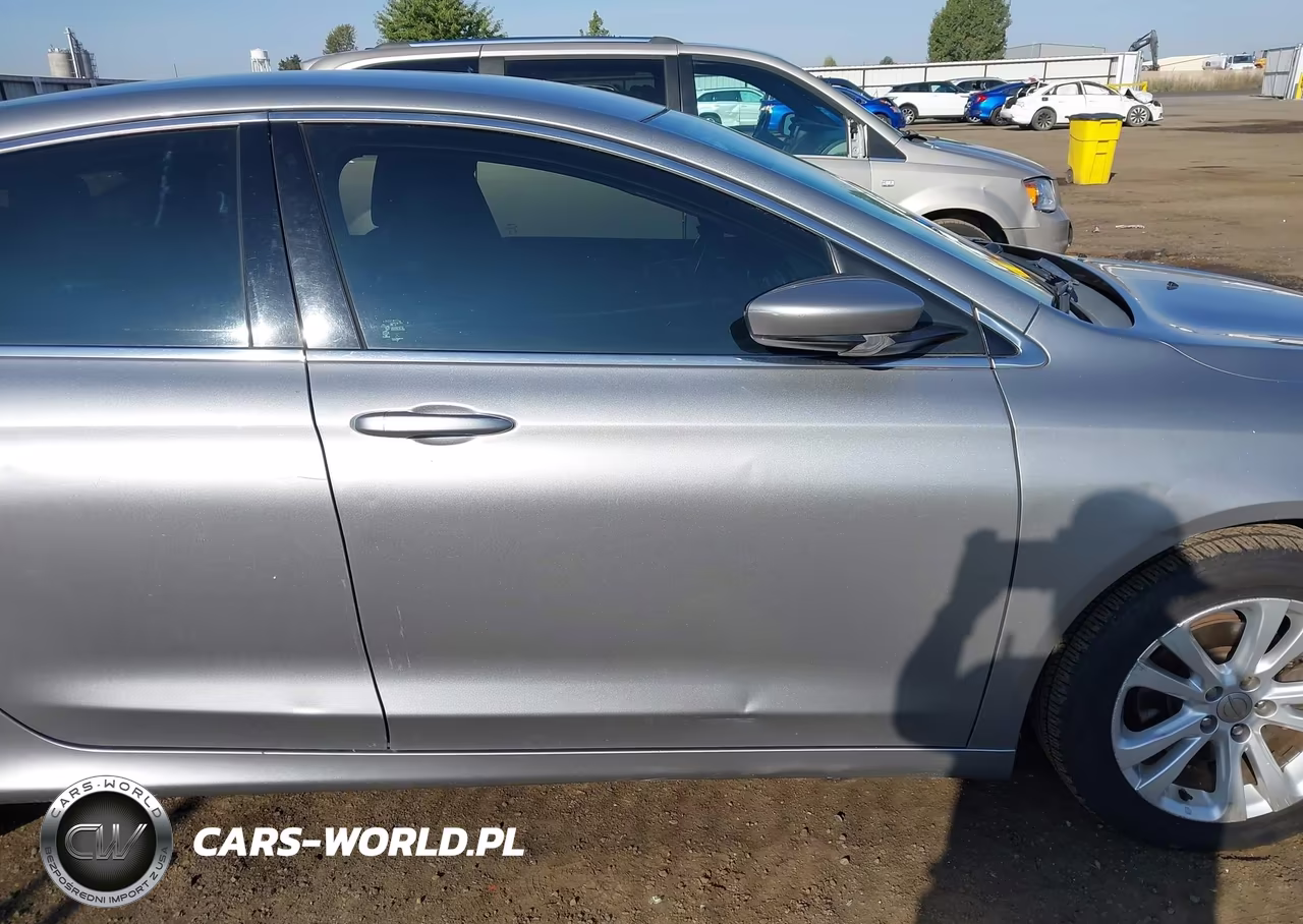 2015 Chrysler 200 Limited VIN:1C3CCCAB0FN723952 - 17