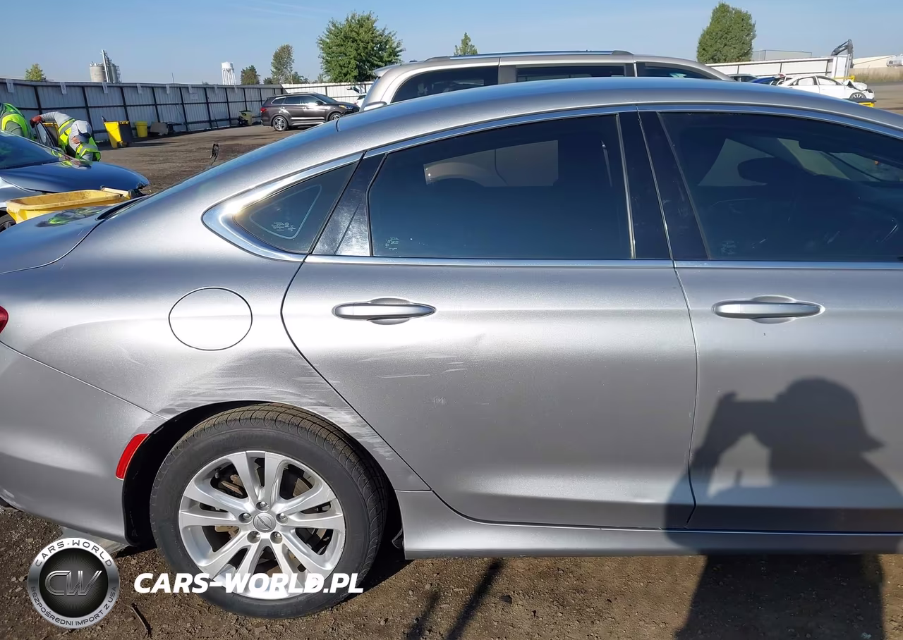 2015 Chrysler 200 Limited VIN:1C3CCCAB0FN723952 - 18