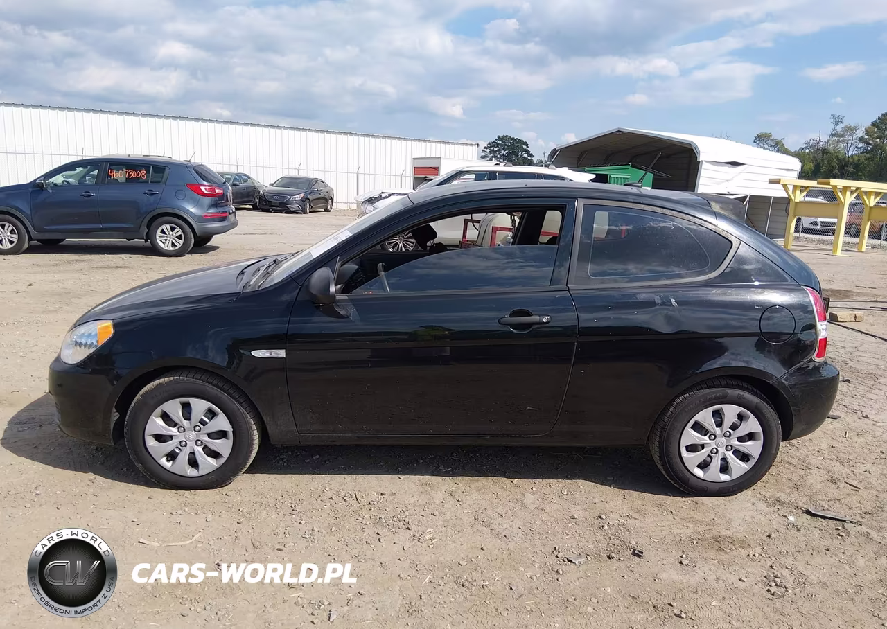 2009 Hyundai Accent Gs VIN:KMHCM36C69U108189 - 14