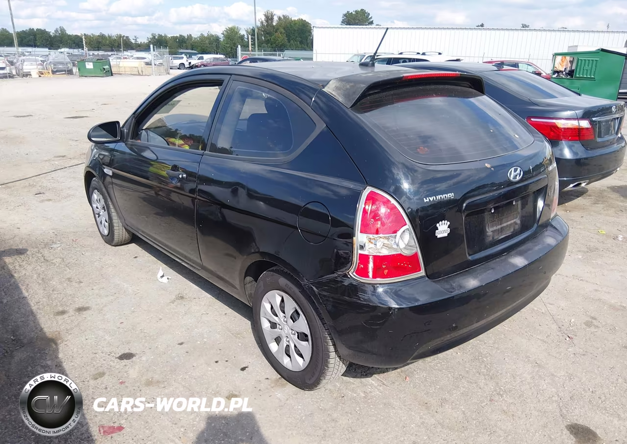 2009 Hyundai Accent Gs VIN:KMHCM36C69U108189 - 3