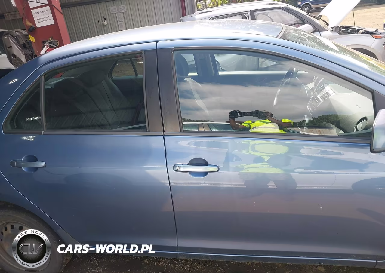 2007 Toyota Yaris VIN:JTDBT923871095326 - 13
