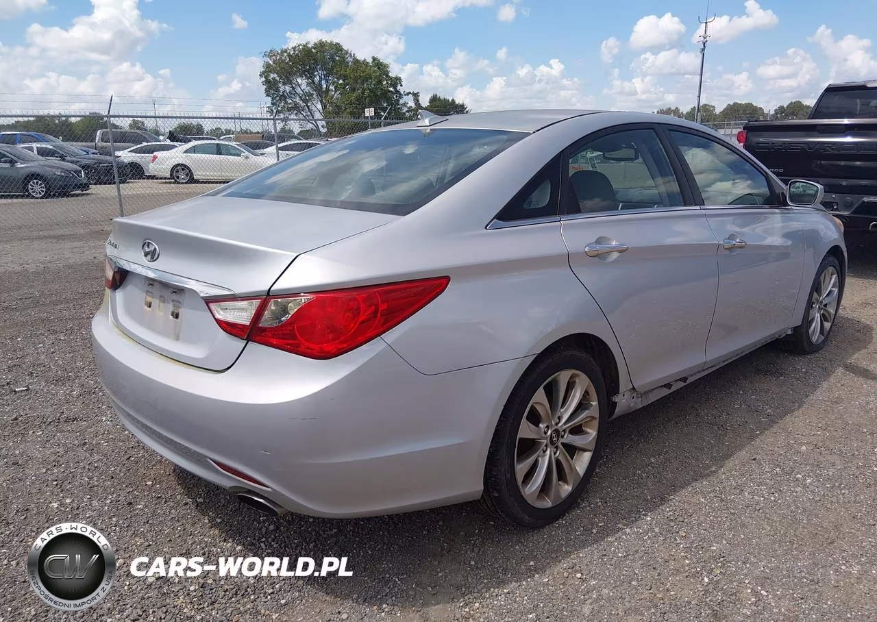 2013 Hyundai Sonata Se VIN:5NPEC4AC7DH781492 - 4