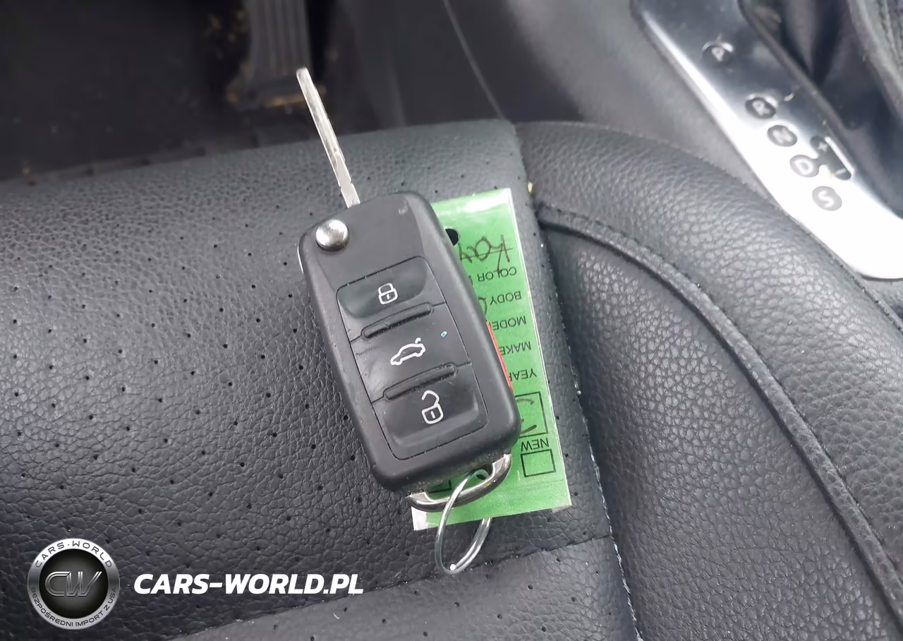 2012 Volkswagen Tiguan Le VIN:WVGAV7AX4CW004205 - 11