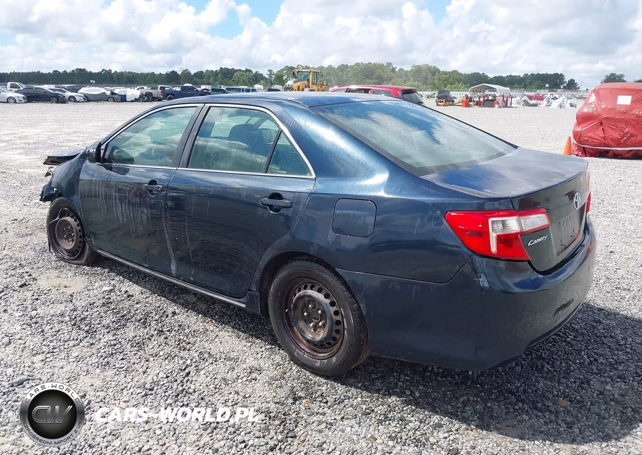 2014 Toyota Camry Le VIN:4T1BF1FK2EU409621 - 3