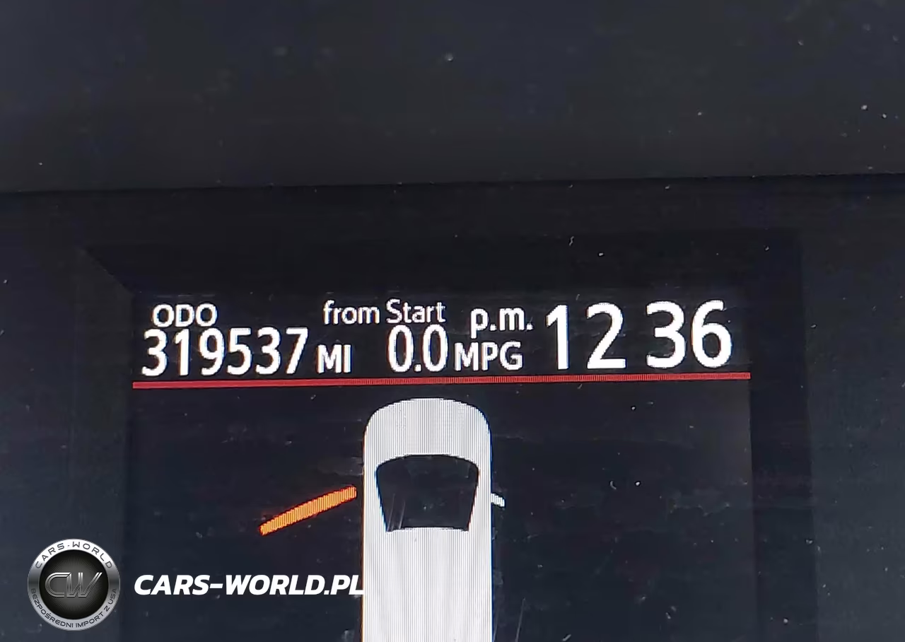 2014 Toyota Prius C Two VIN:JTDKDTB39E1573616 - 15