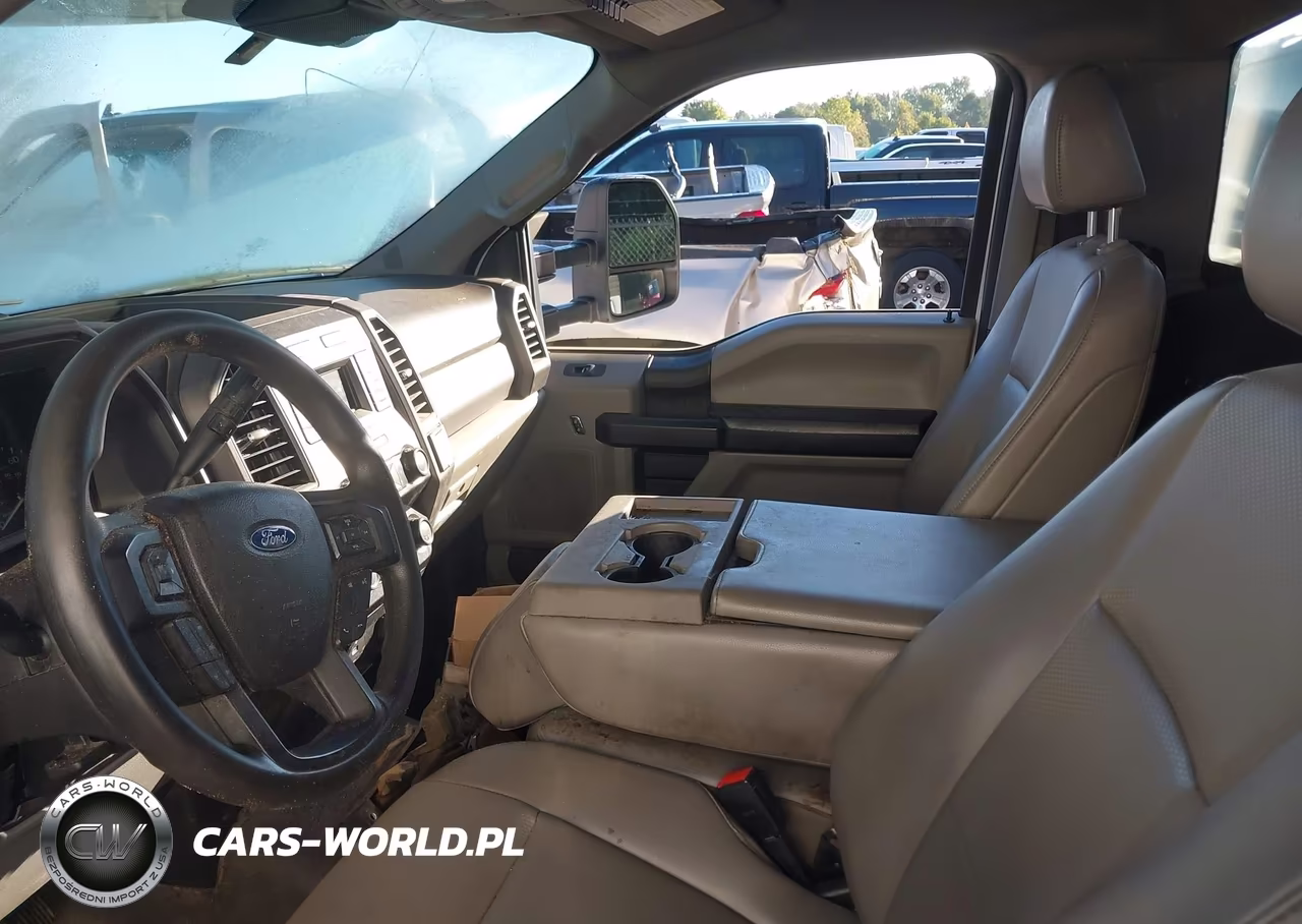 2020 Ford F-550 Chassis Xl VIN:1FDUF5HN0LDA08329 - 6