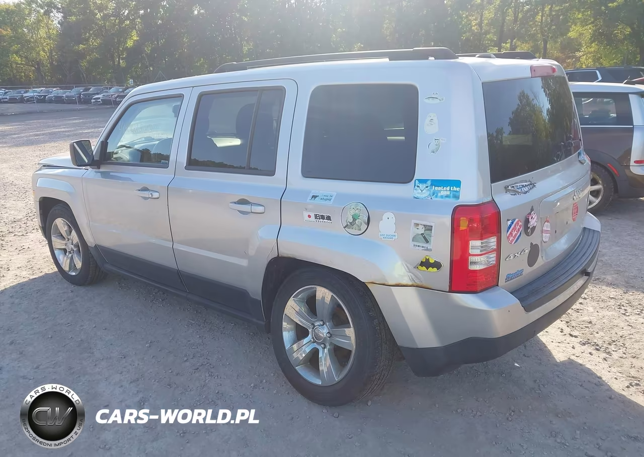 2013 Jeep Patriot Latitude VIN:1C4NJRFB0DD237246 - 3