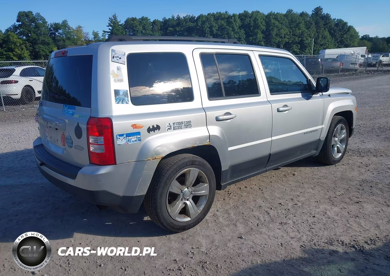 2013 Jeep Patriot Latitude VIN:1C4NJRFB0DD237246 - 4