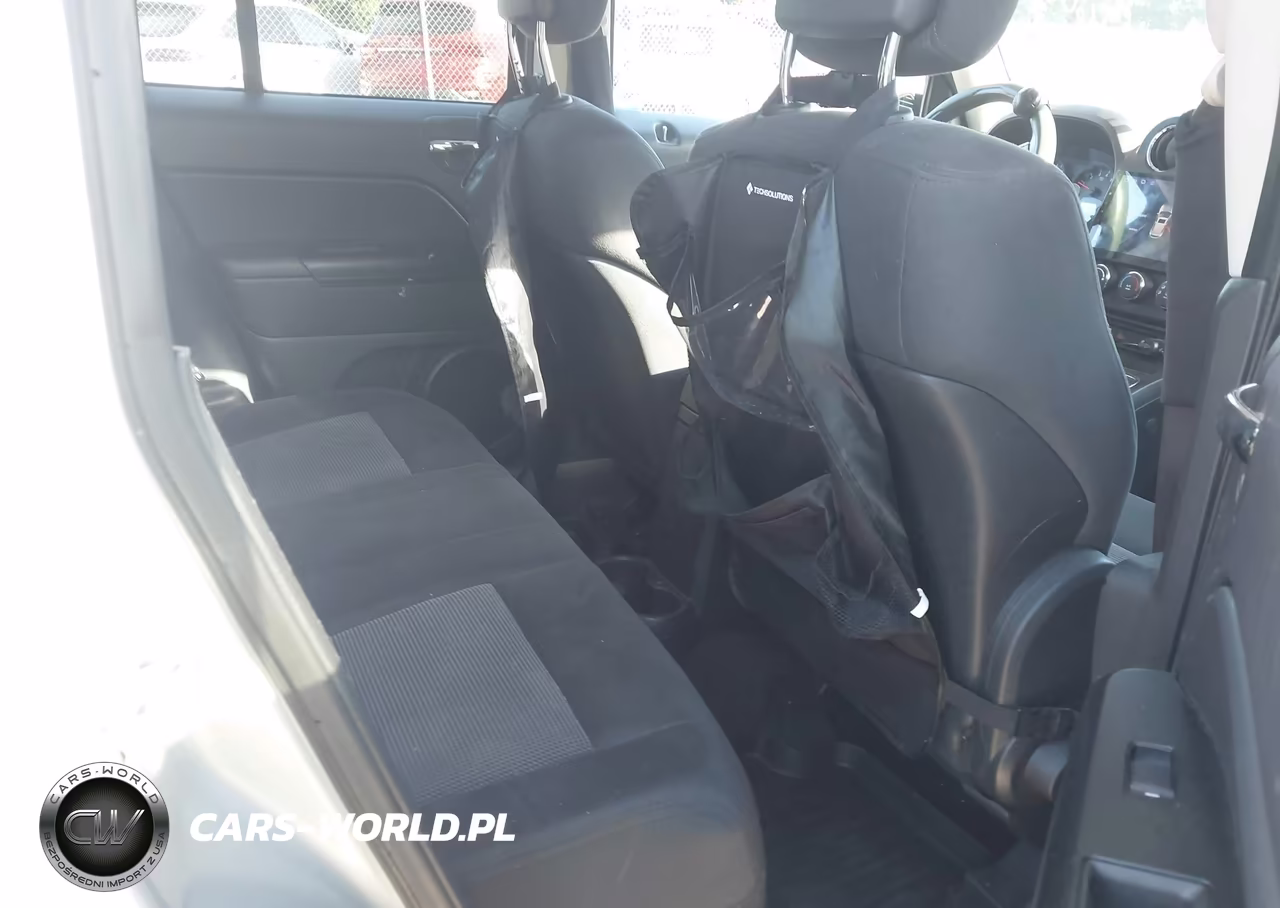 2013 Jeep Patriot Latitude VIN:1C4NJRFB0DD237246 - 8