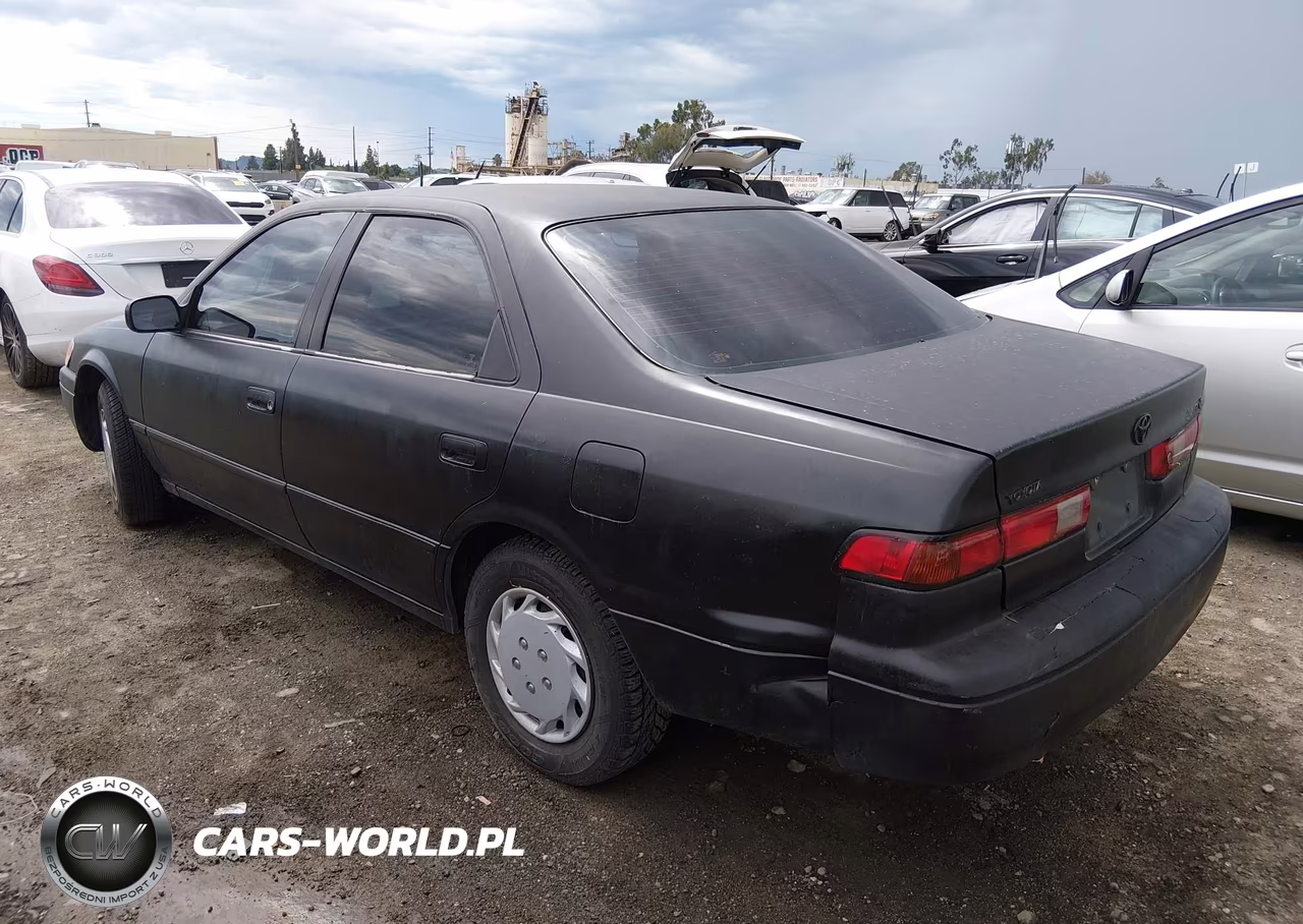 1999 Toyota Camry Le VIN:4T1BG22K6XU906473 - 3
