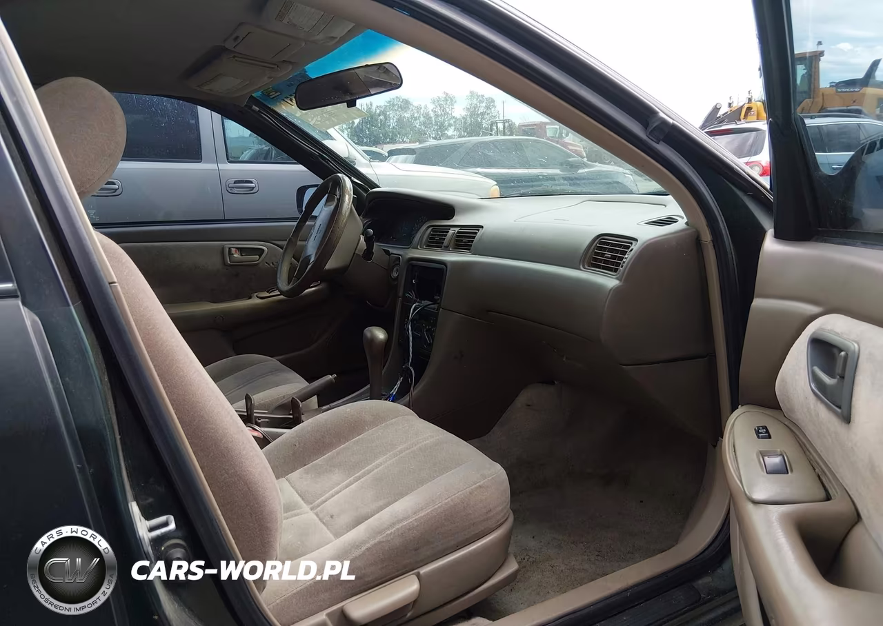 1999 Toyota Camry Le VIN:4T1BG22K6XU906473 - 5