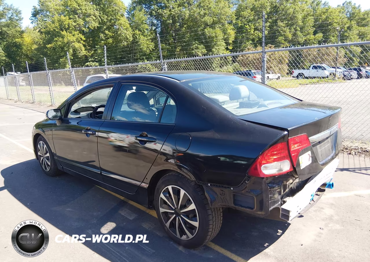 2011 Honda Civic Lx VIN:2HGFA1F58BH305536 - 3