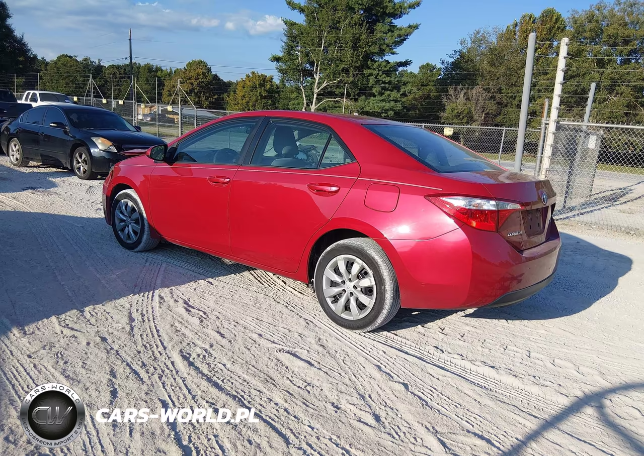 2016 Toyota Corolla Le VIN:2T1BURHE9GC683723 - 3