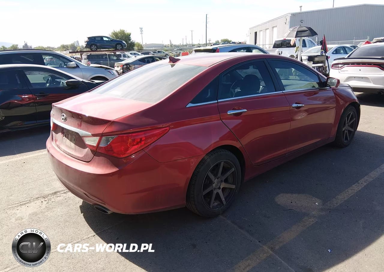 2013 Hyundai Sonata Se VIN:5NPEC4AC0DH686899 - 4