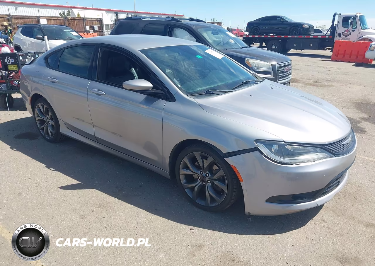 2015 Chrysler 200 S