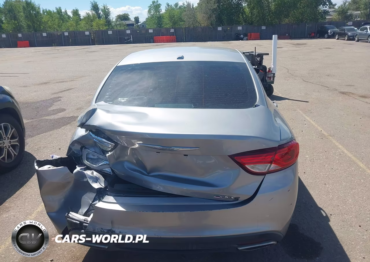 2015 Chrysler 200 S VIN:1C3CCCBG1FN655137 - 16