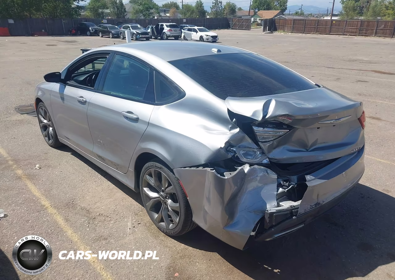 2015 Chrysler 200 S VIN:1C3CCCBG1FN655137 - 3